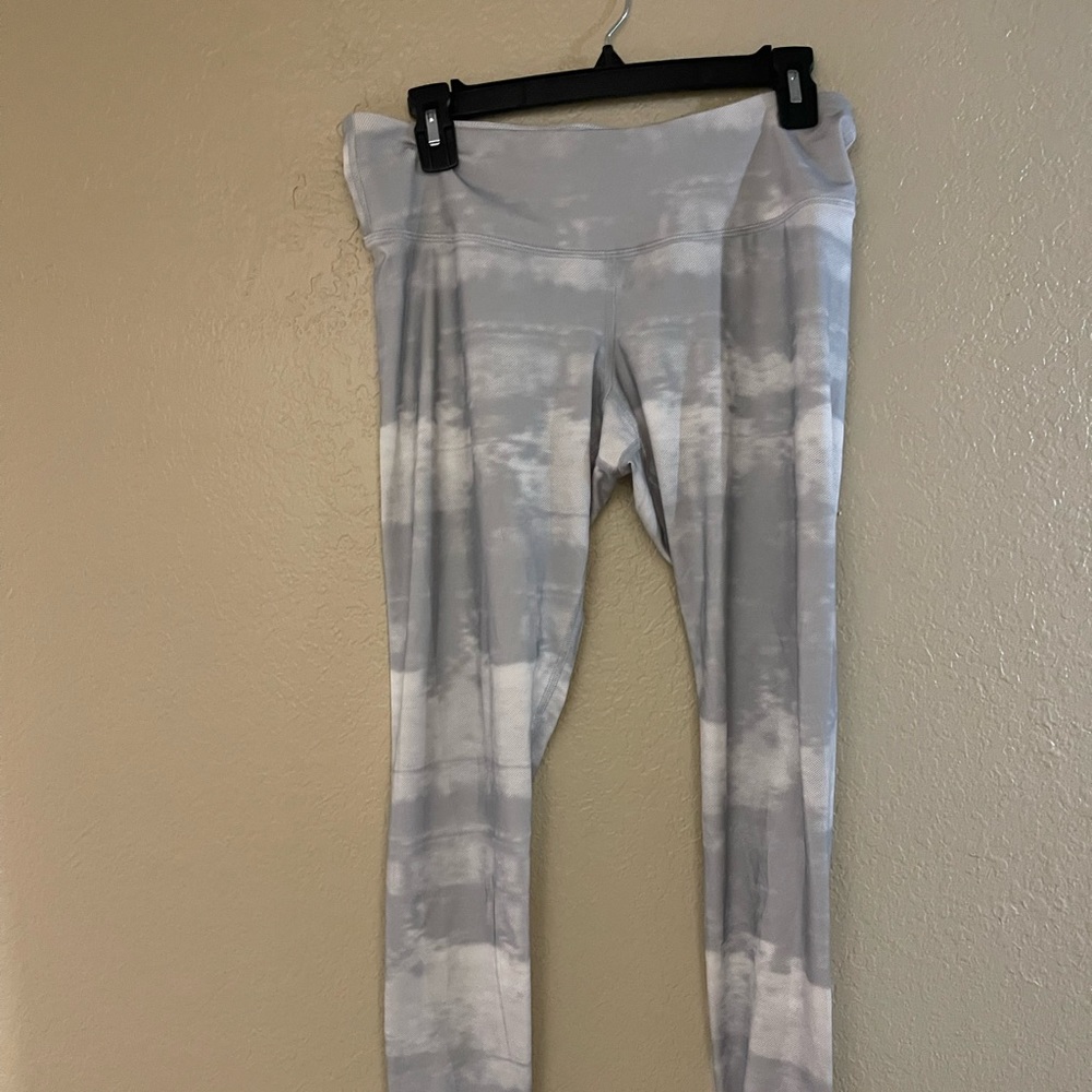 Old Navy Active Leggings, Size L, Gray & White